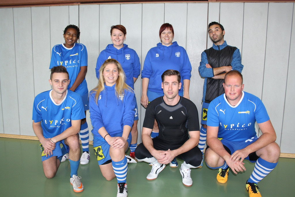 Turnier des Herzens SPORTHALLE Teams 14-11-2015 BMS _12_.JPG
