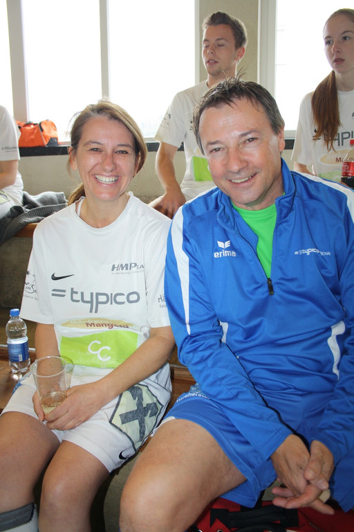 Turnier des Herzens SPORTHALLE Teams 14-11-2015 BMS _8_.JPG