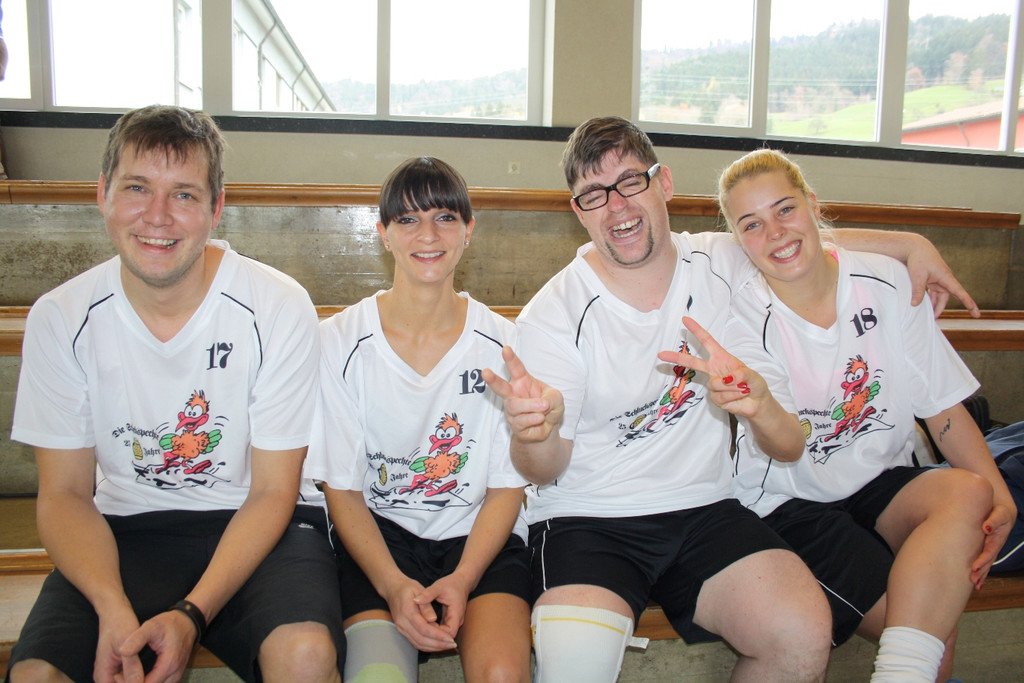 Turnier des Herzens SPORTHALLE Teams 14-11-2015 BMS _7_.JPG