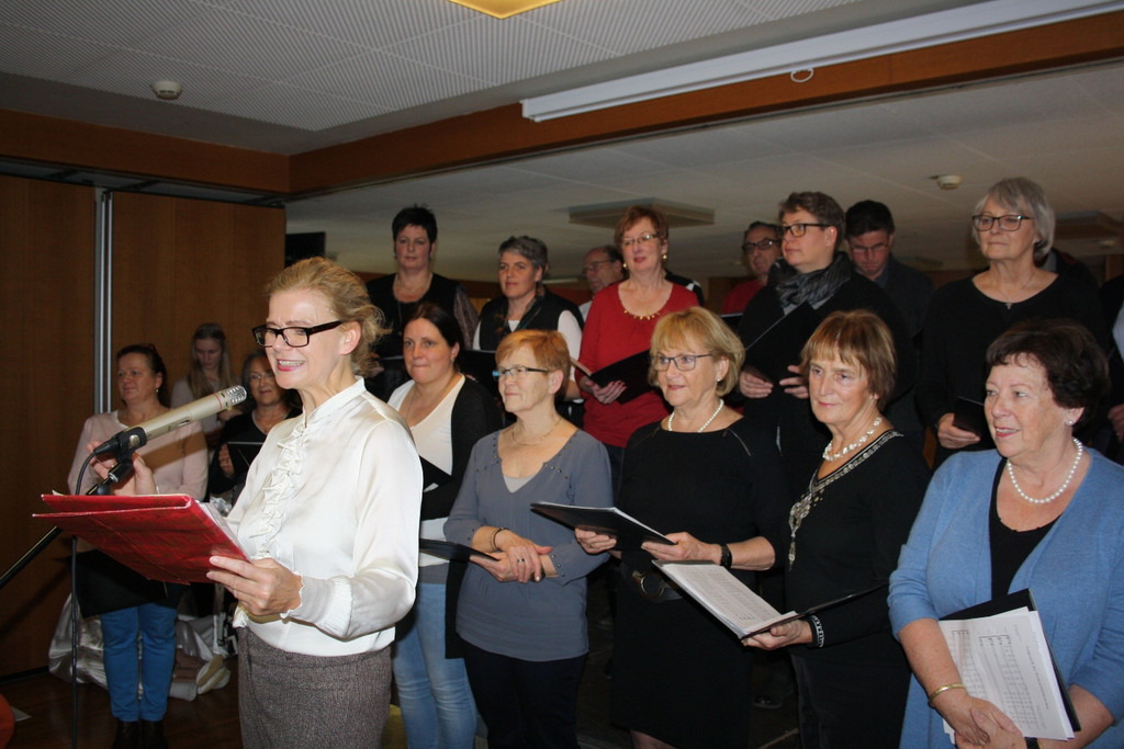 Jesuheim Weihnachtsfeier 23-12-2015 _13_.JPG