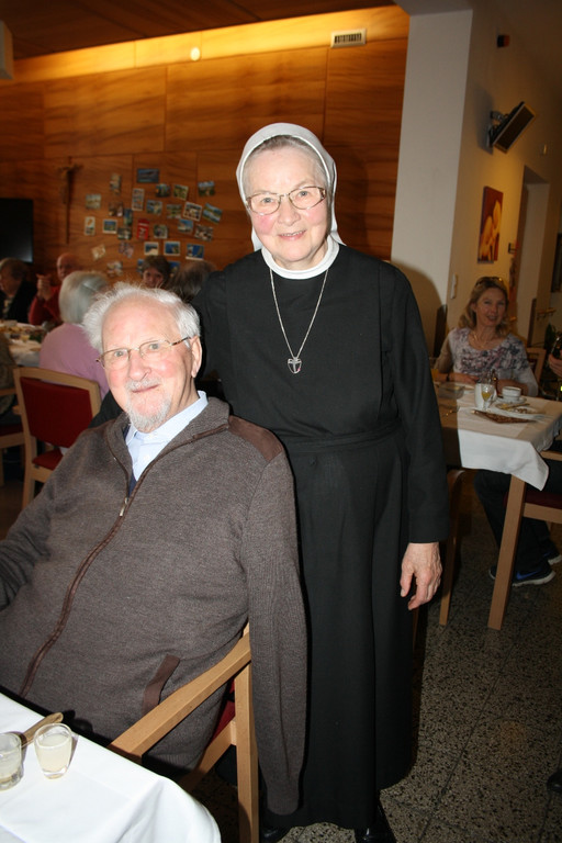 Jesuheim Weihnachtsfeier 23-12-2015 _10_.JPG