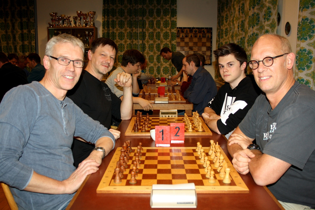 Schach Weihnachtsturnier 2015 _5_.JPG