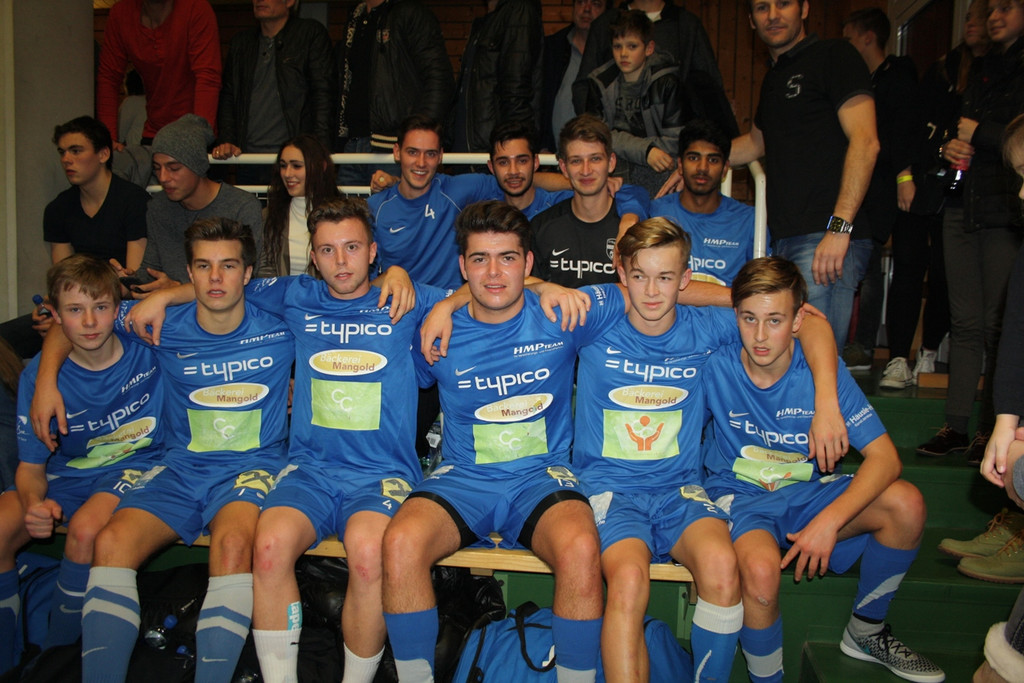 Fu__ball B Hallenmasters Wolfurt LOCHAU JUNIORS 1b Vorrunde 06-01-2016 _1_.JPG