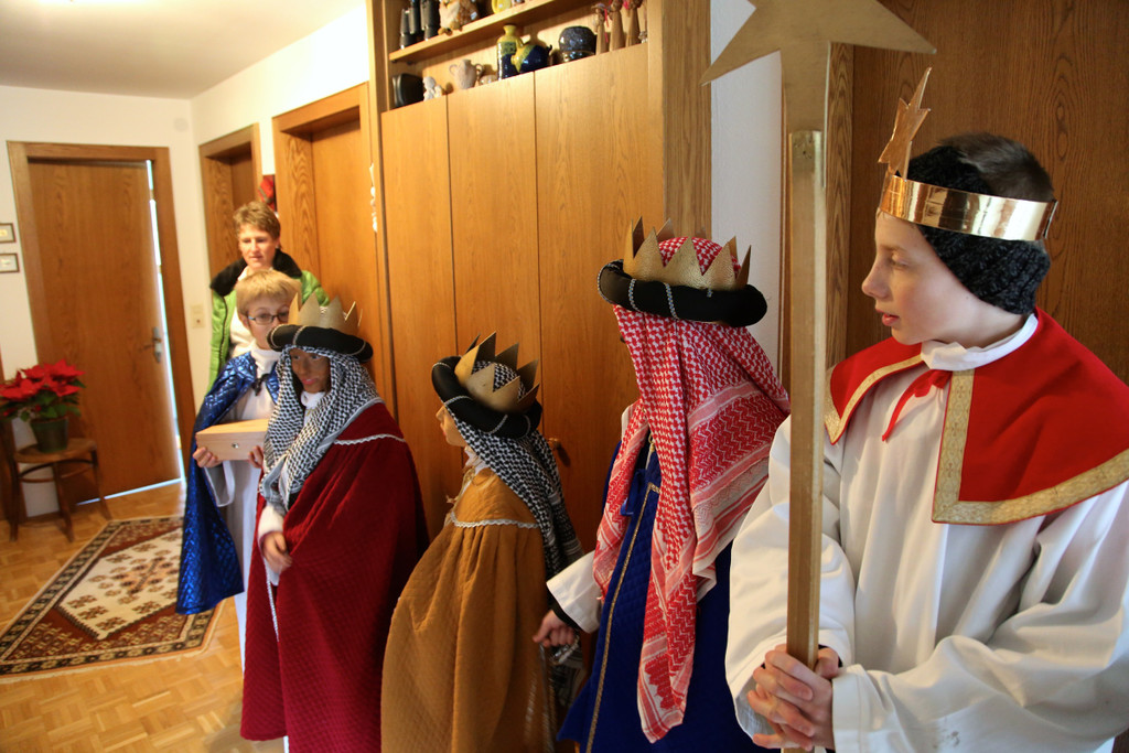 BK_Sternsinger in FG unterwegs 24.jpg