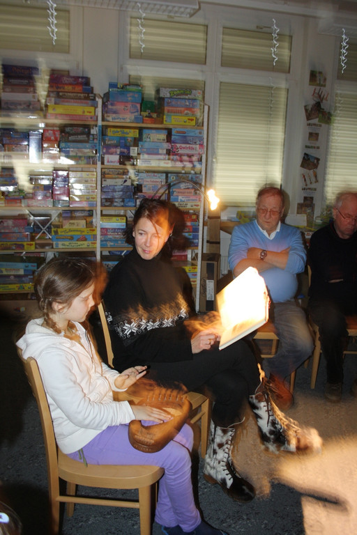B__cherei M__rchenstunde SCHEIL STEFFI B 2015 _4_.JPG