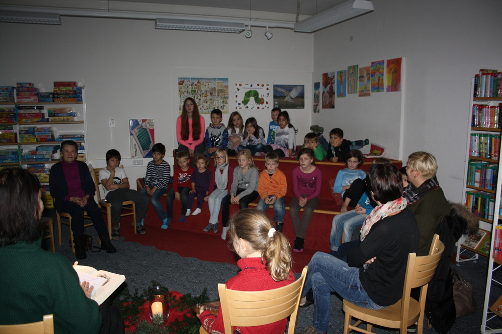 B__cherei M__rchenstunde SCHEIL STEFFI B 2015 _10_.JPG