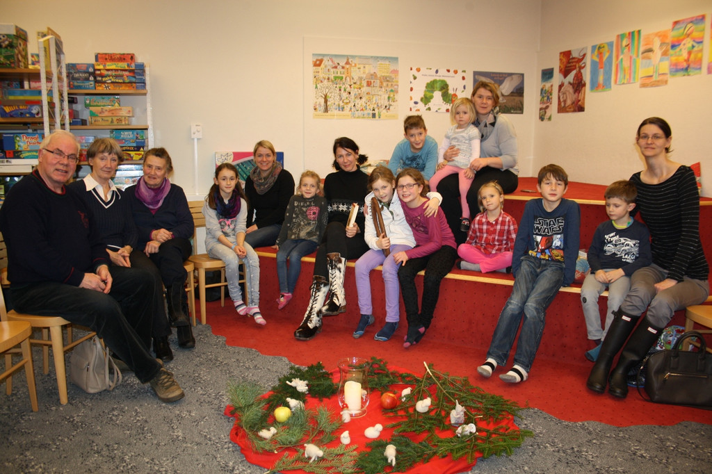 B__cherei M__rchenstunde SCHEIL STEFFI B 2015 _13_.JPG