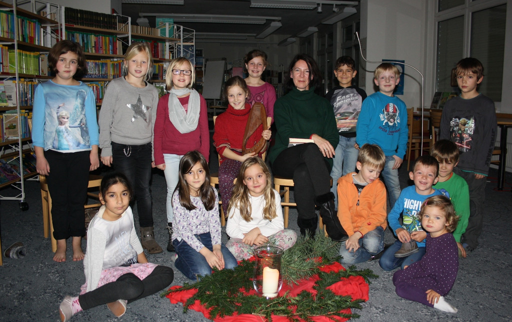B__cherei M__rchenstunde SCHEIL STEFFI B 2015 _6_.JPG