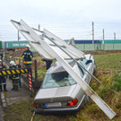 In Verkehrsschild gekracht