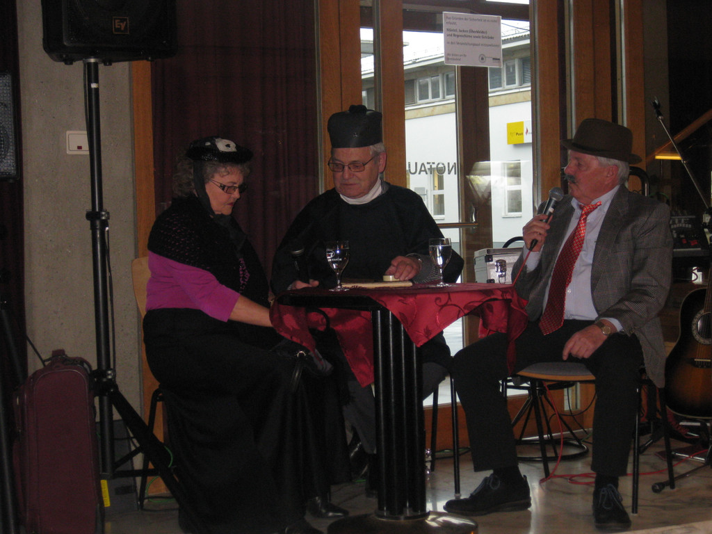 Kaffeekr__nzle Seniorenring  2016  Bild   17.JPG