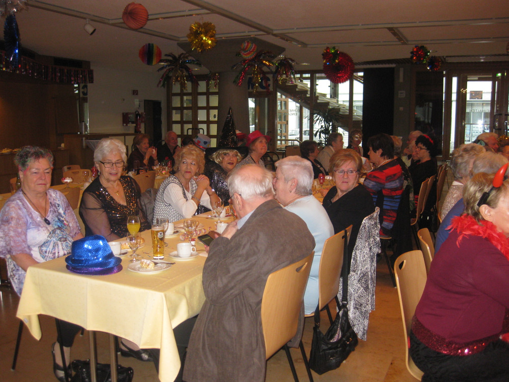 Kaffeekr__nzle Seniorenring  2016  Bild   22.JPG