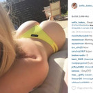 selfie-babes18.JPG