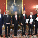 file6o5uf7frnr5om7t2z9.jpg