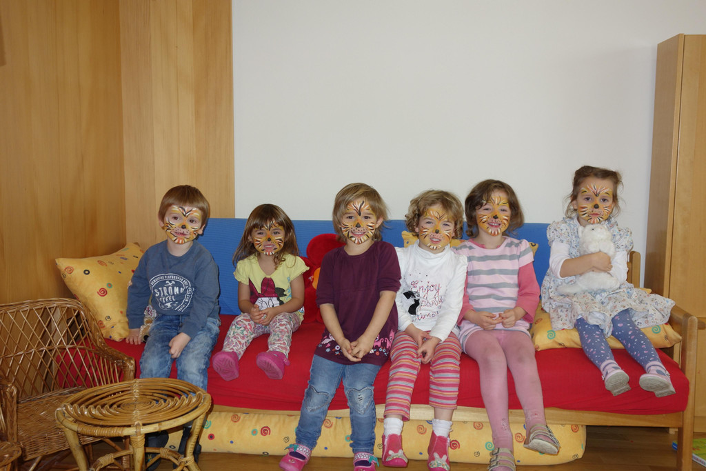Fasching in der Spielgruppe _10_.JPG