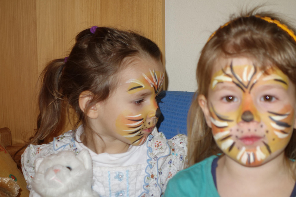 Fasching in der Spielgruppe _15_.JPG