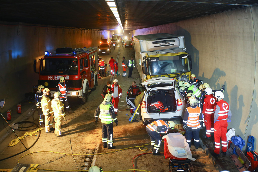 Unfall Arlbergtunnel09.jpg