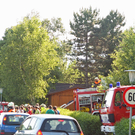 Mit Mähmaschine in Oberschenkel geschnitten