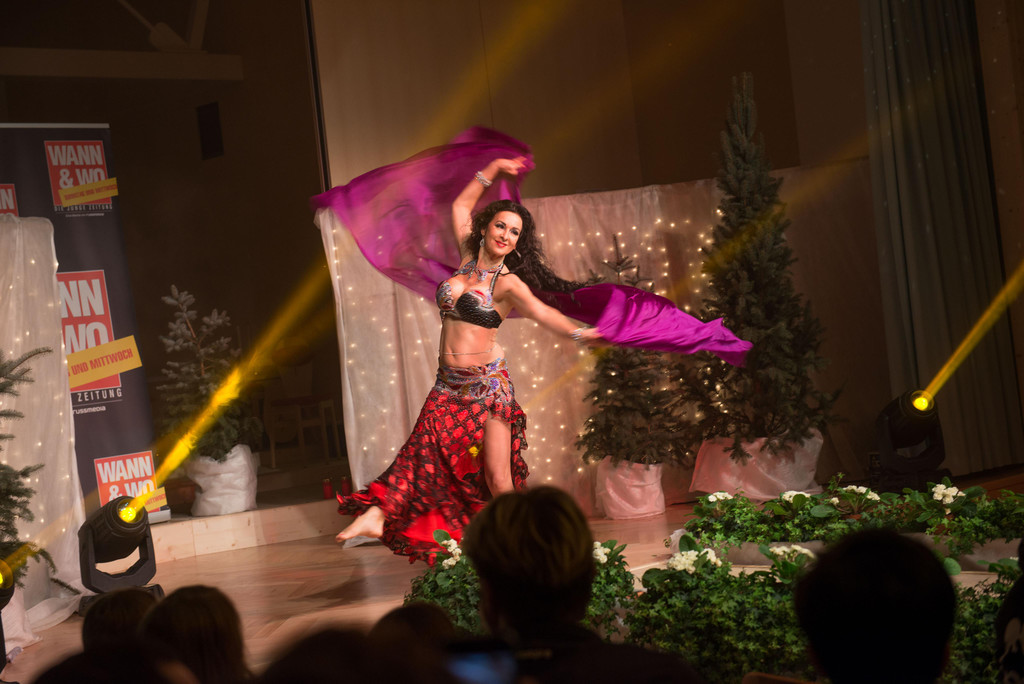 Schneeko_____niginwahl_2016_Oriental_Dance_HKR_9401.jpg