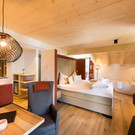 zimmeransicht_junior_suite_hotel_der_loewe.jpg