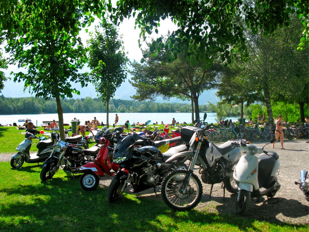BK_beachlifebaggerl__cher 5_jpg-1276344745
