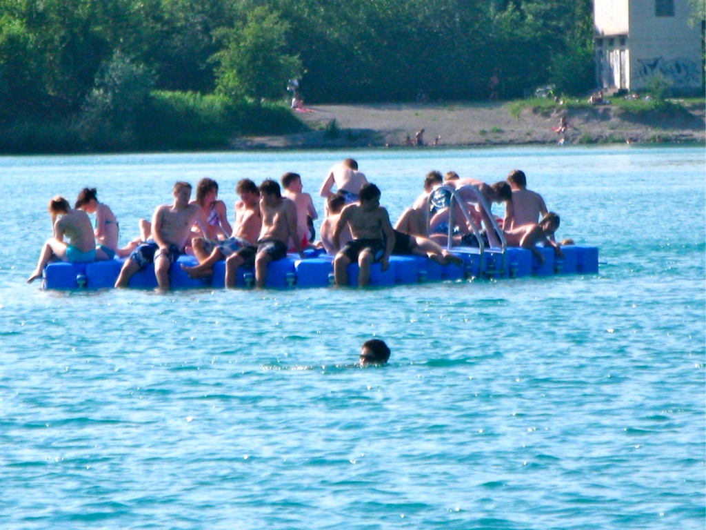 BK_beachlifebaggerl__cher 21_jpg-1276344808