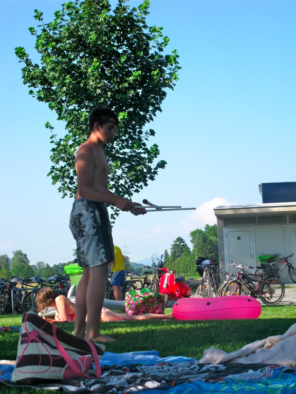BK_beachlifebaggerl__cher 33_jpg-1276344849