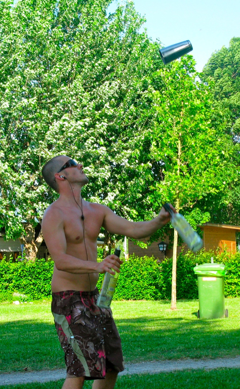 BK_mikejongleur 11_jpg-1276345743