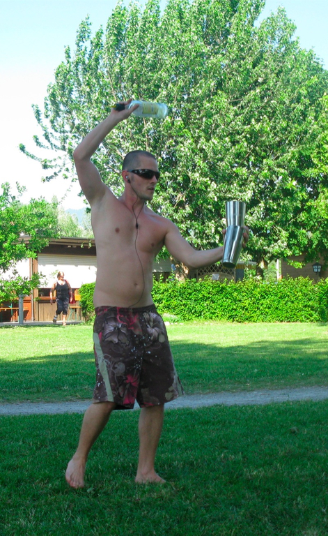 BK_mikejongleur 16_jpg-1276345767