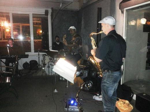 Lou runs the Bases 26_06_15.jpg