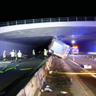 11022016_Toedl Lkw Unfall_A4 Fischamend _1_.jpg