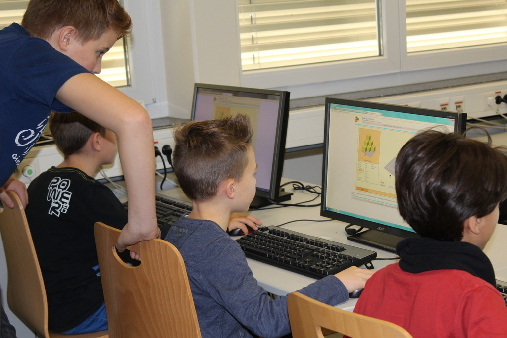 Mittelschule Lochau Tag der offenen T__r VS BESUCH 09-12-2015 _18_.JPG