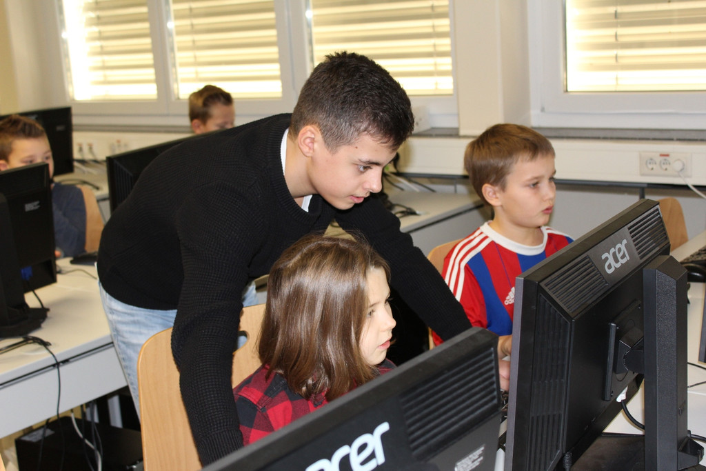 Mittelschule Lochau Tag der offenen T__r VS BESUCH 09-12-2015 _22_.JPG