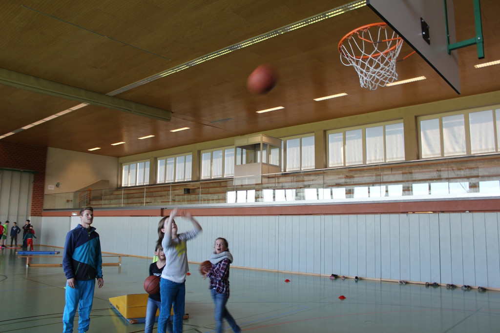 Mittelschule Lochau Tag der offenen T__r VS BESUCH 09-12-2015 _12_.JPG
