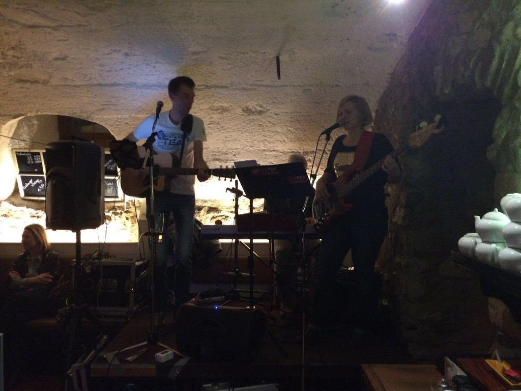 LST-Schloessle-Bar1.JPG