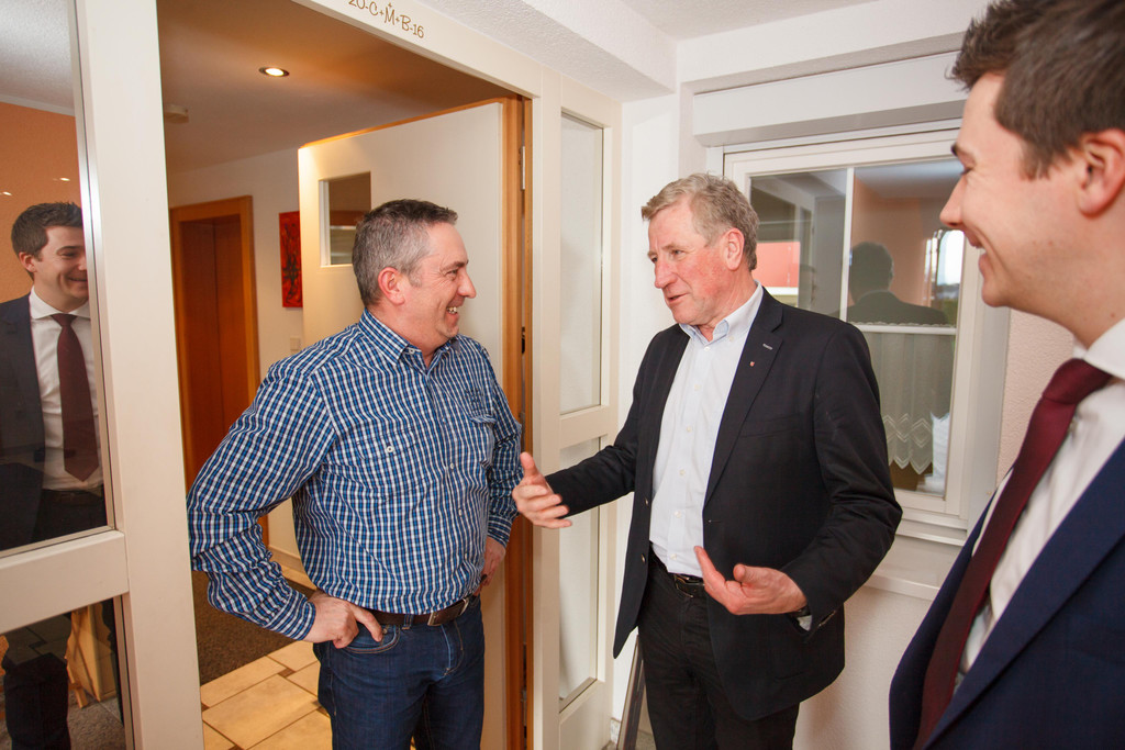 LR_Schwaerzler_Paradigma_001 _1_.jpg