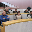 im Plenarsaal darf gefragt werden.jpg