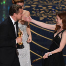 Leonardo DiCaprio: Mit Stinke-Finger auf der Oscar-Bühne 2016