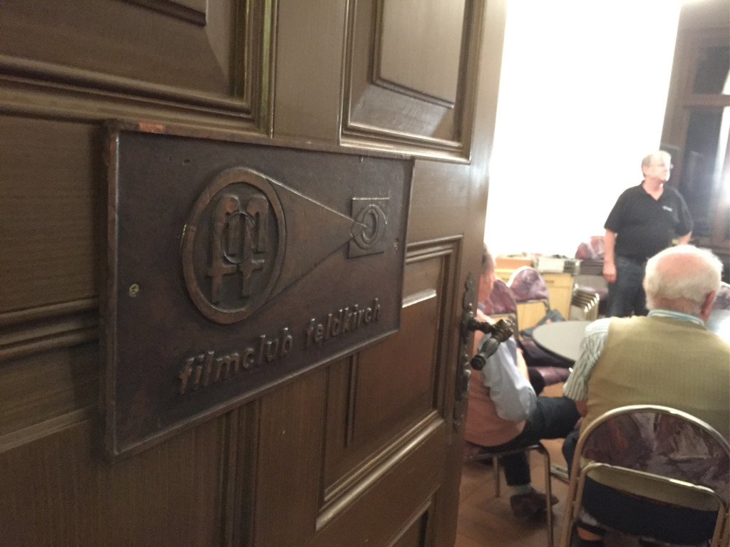 KOE_Filmclub in der Villa Claudia 3.jpg