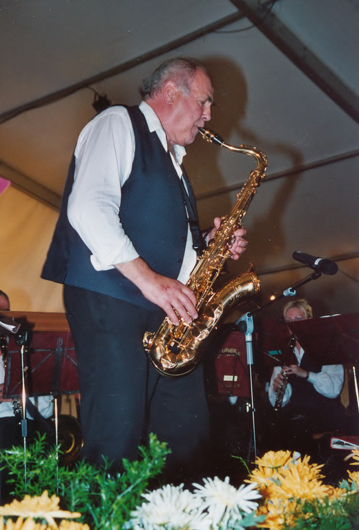 2004 Mark.jpg