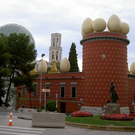 Das Theatermuseum Dalí ist ein Museum für den Künstler Salvador Dalí in seiner katalanischen Heimatstadt Figueres in Spanien.