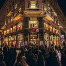 Promis bei Re-Opening von H&M am Graben