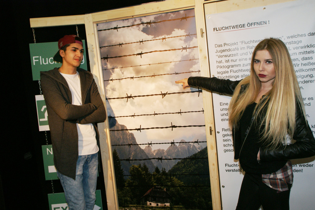 Octay und Jasmin er__ffneten das Projekt in der CFy.JPG