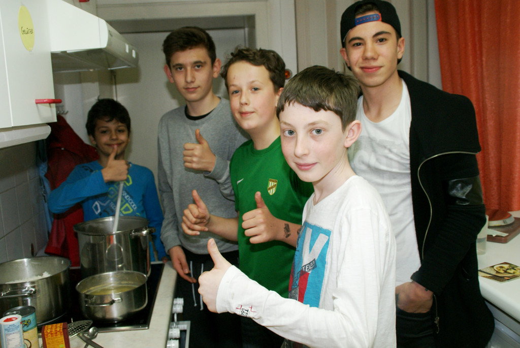 v_li_ Allen _12__ Ali _14__ Alen _12__ Hendrik _12__ Ossi _14_.JPG