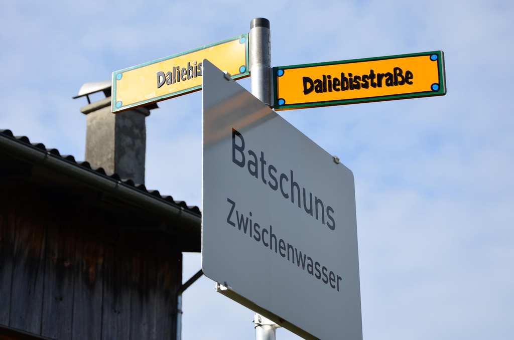 Orts- und Stra__entafel.jpg