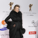 Barbara Schöneberger mit Babybauch