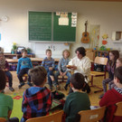 Märchenerzähler Riku begeistert die Kinder