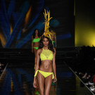 CALZEDONIA_Summer Show 2016_Runway _1_.JPG