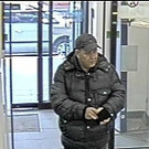87-jähriger in Wien-Penzing nach dem Geldabheben überfallen: Der gesuchte Mann