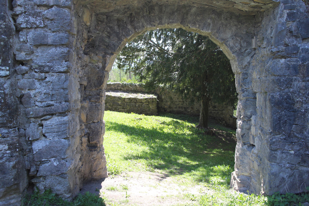 KOE_Burgruine Tosters 11.jpg