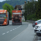 Parkende Autos sorgen für Gefahr